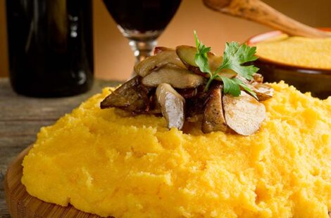 TUTTO’S Polenta mit Zitronen-Thymian-Pilzragout